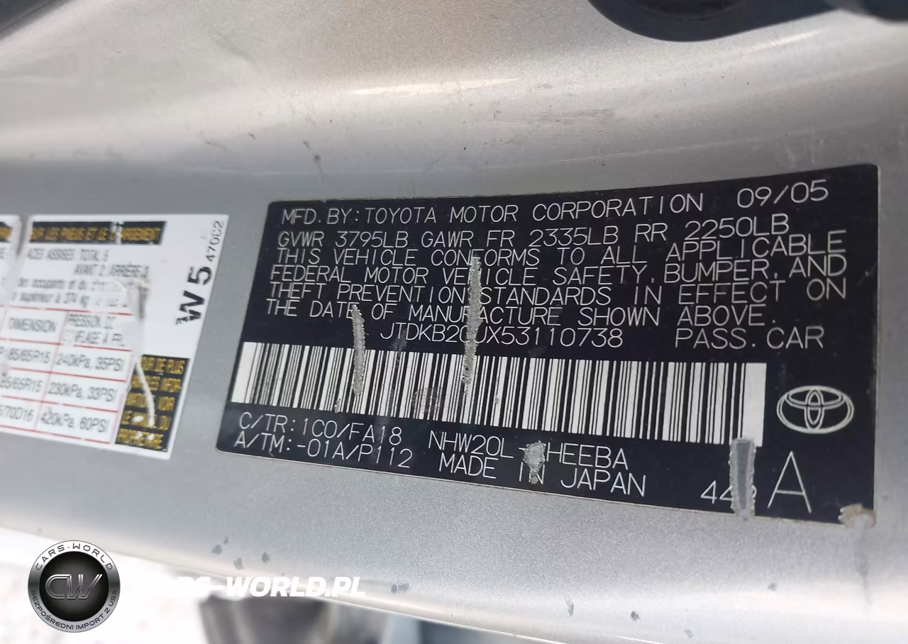 2005 Toyota Prius VIN:JTDKB20UX53110738 - 9