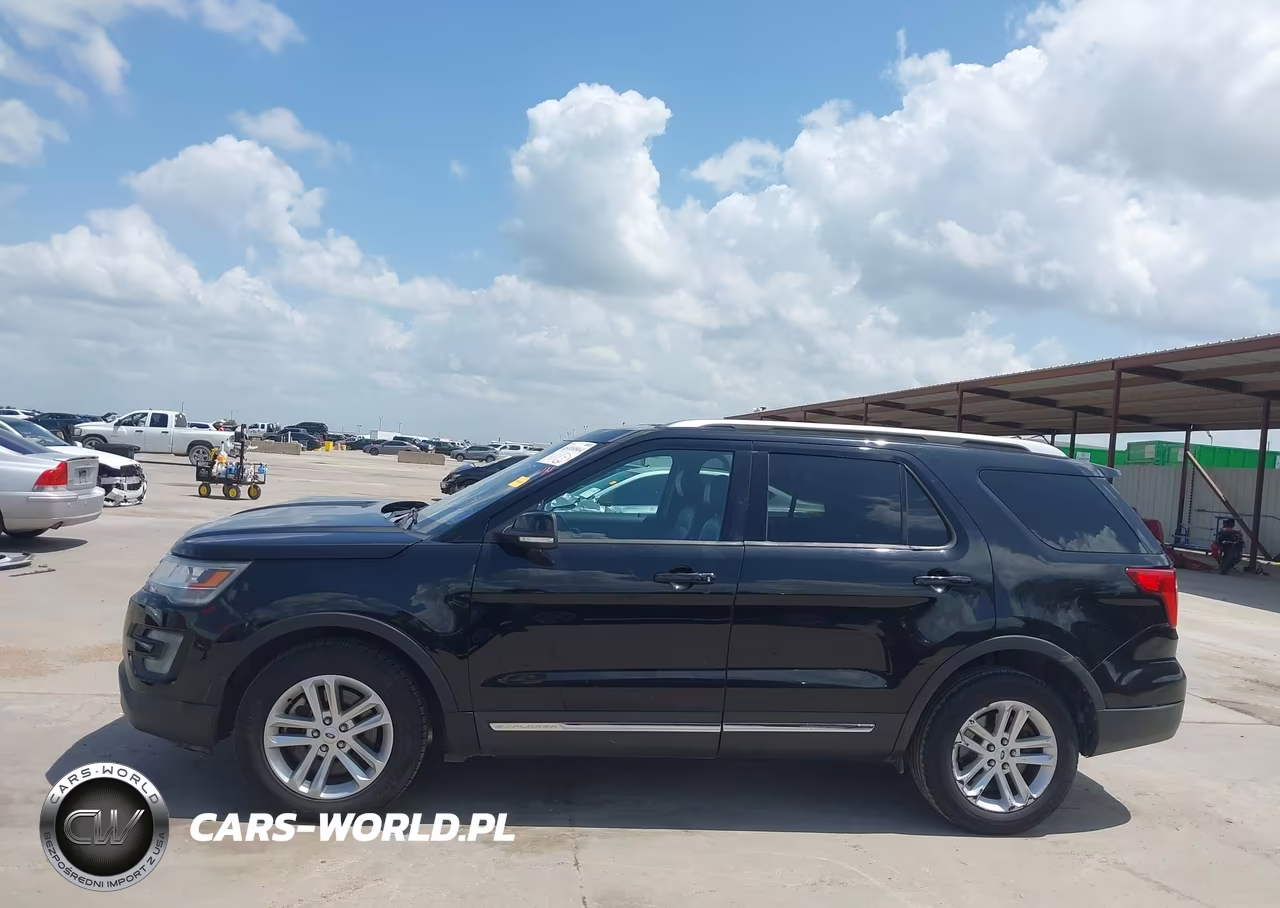 2016 Ford Explorer Xlt VIN:1FM5K7D89GGB17629 - 14