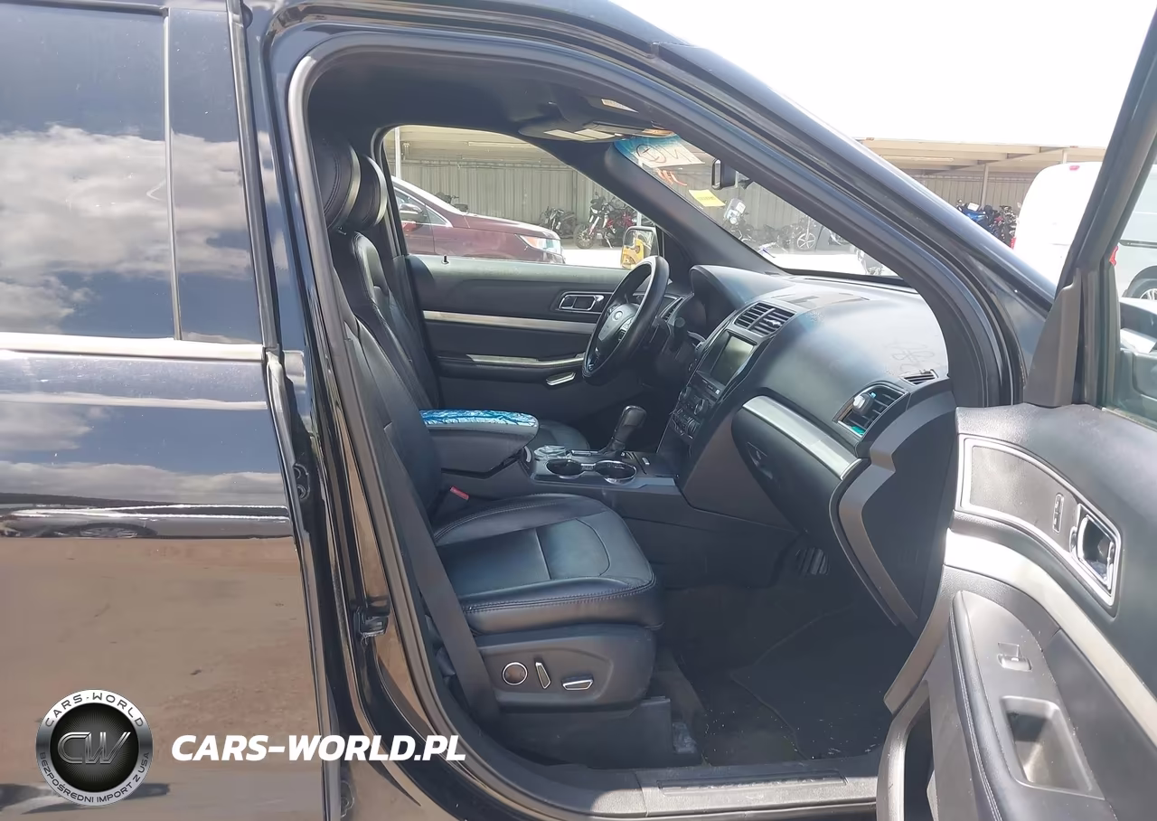 2016 Ford Explorer Xlt VIN:1FM5K7D89GGB17629 - 5