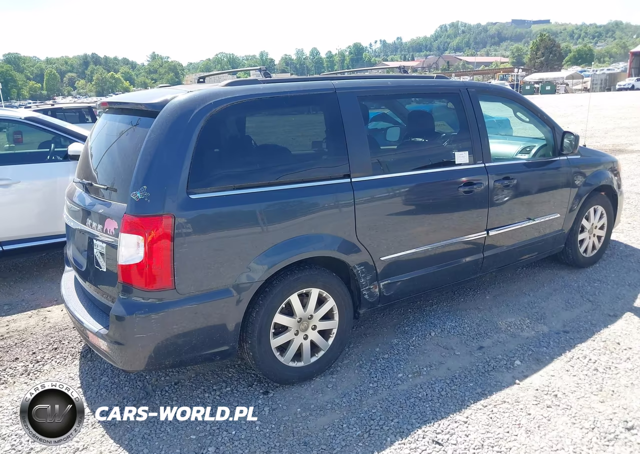 2014 Chrysler Town & Country Touring VIN:2C4RC1BG8ER270931 - 4