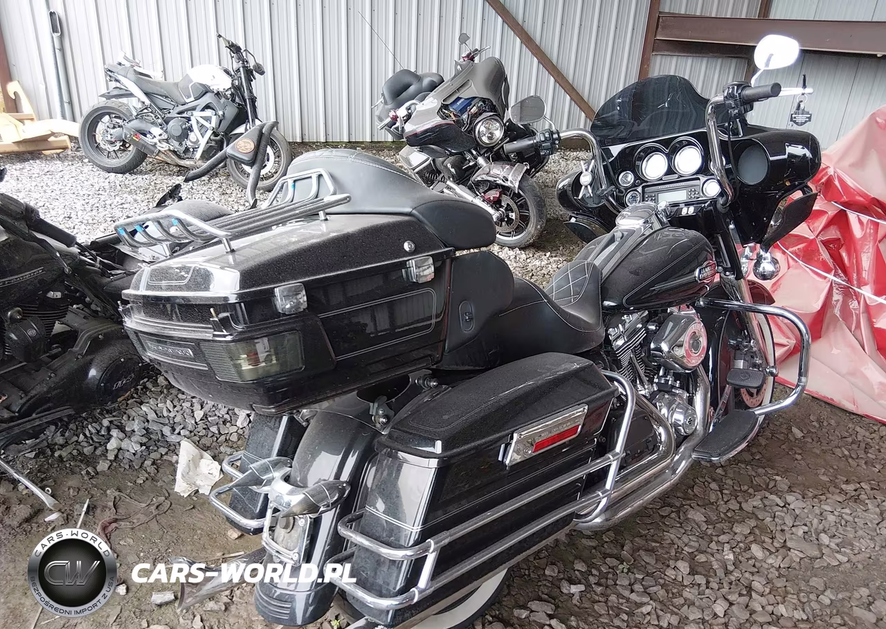 2013 Harley-Davidson Flhtcu Ultra Classic Electra Gld VIN:1HD1FCM1XDB613534 - 4
