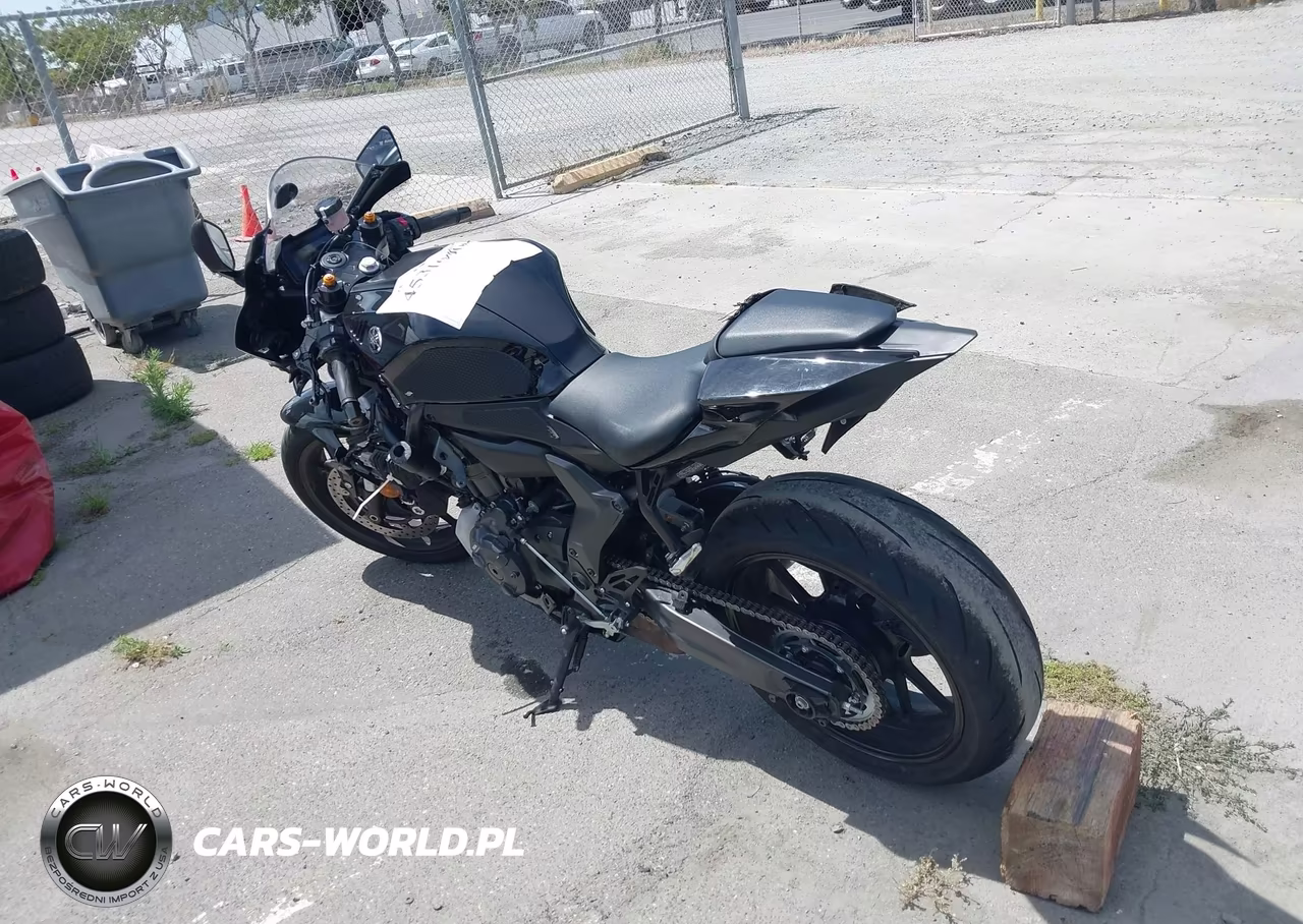 2025 Yamaha Yzfr7 VIN:JYARM38Y5SA004268 - 3