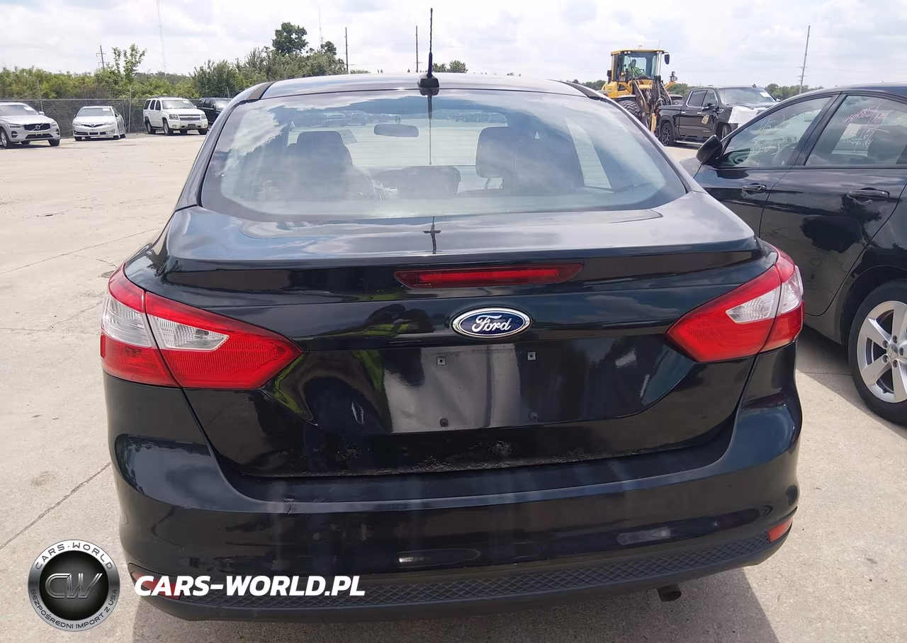 2013 Ford Focus S VIN:1FADP3E21DL257865 - 12