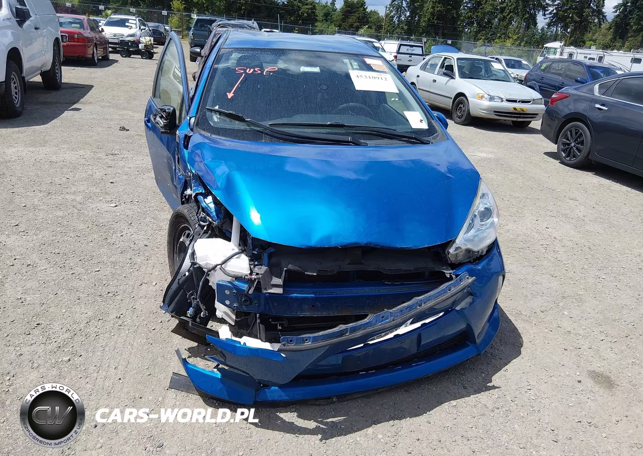 2014 Toyota Prius C Two VIN:JTDKDTB36E1077172 - 19