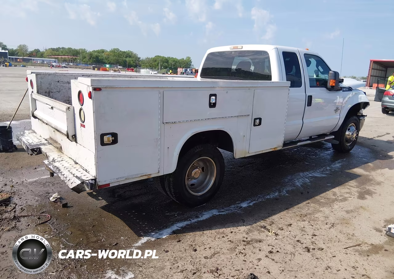 2014 Ford F-350 Chassis Xl VIN:1FD8X3HT0EEA66407 - 4