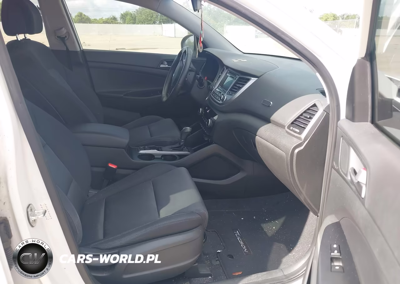 2017 Hyundai Tucson Night VIN:KM8J33A28HU554044 - 5