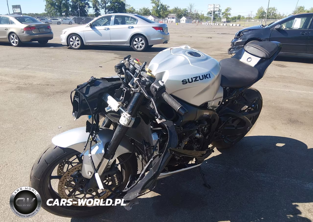 2025 Suzuki Gsx-R1000 VIN:JS1DM11B9S7100131 - 2