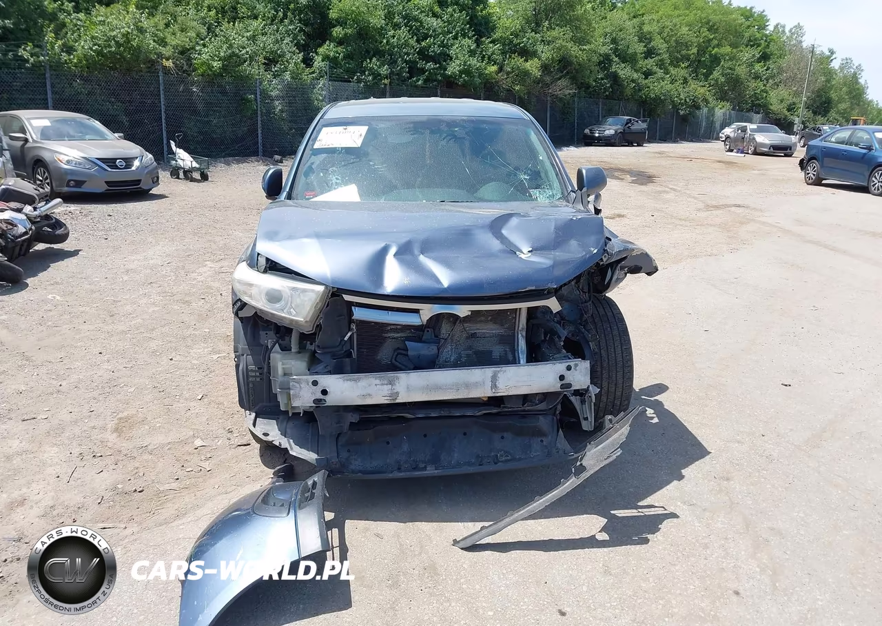 2013 Toyota Highlander Base V6 VIN:5TDBK3EH5DS182607 - 12