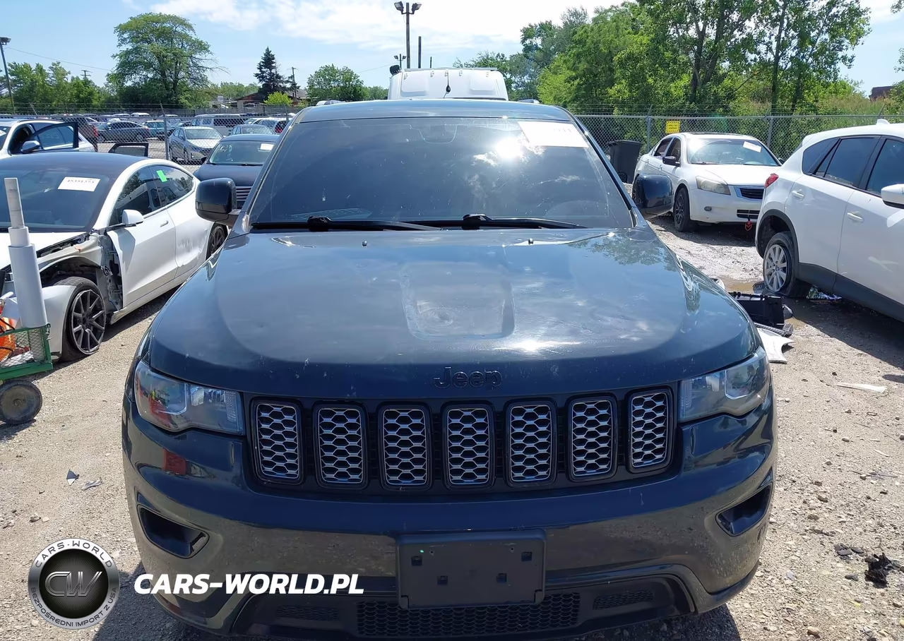 2018 Jeep Grand Cherokee Altitude 4X4 VIN:1C4RJFAG9JC124108 - 12