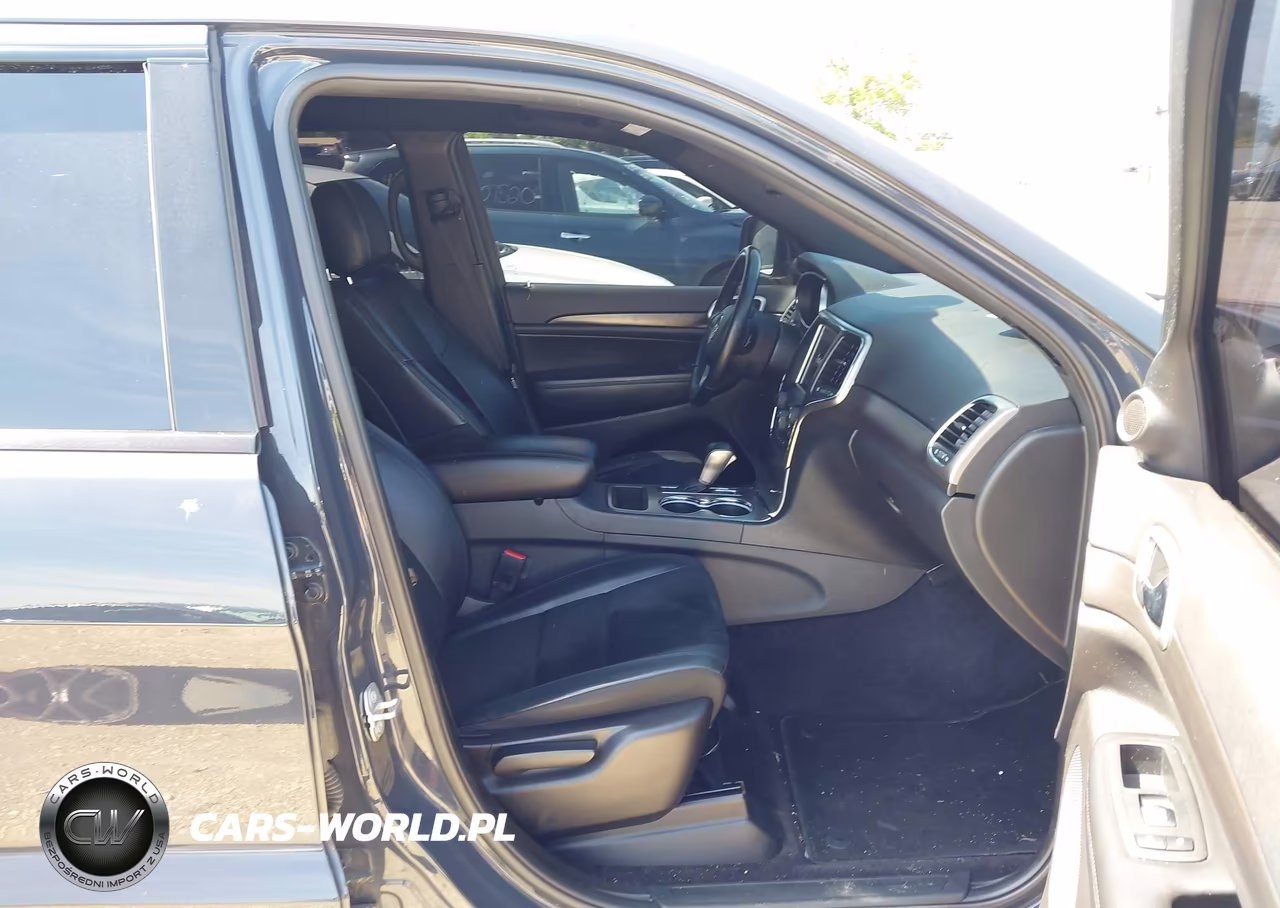 2018 Jeep Grand Cherokee Altitude 4X4 VIN:1C4RJFAG9JC124108 - 5