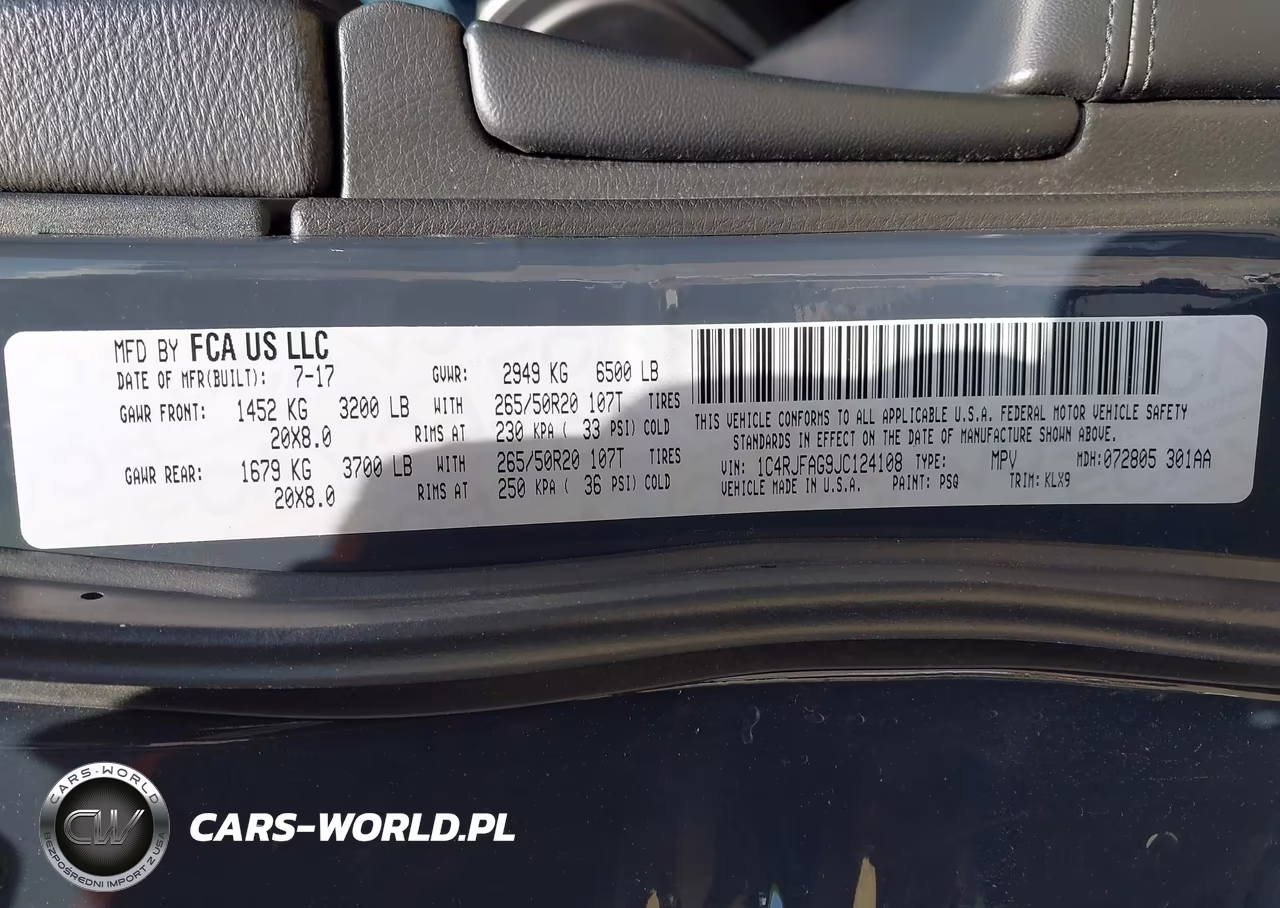2018 Jeep Grand Cherokee Altitude 4X4 VIN:1C4RJFAG9JC124108 - 9