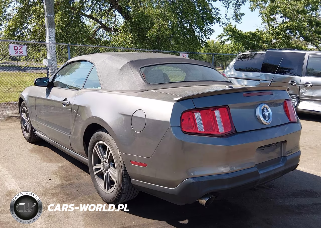 2011 Ford Mustang V6 Premium VIN:1ZVBP8EM0B5159456 - 3