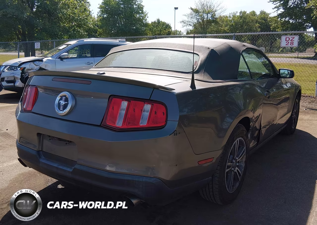 2011 Ford Mustang V6 Premium VIN:1ZVBP8EM0B5159456 - 4
