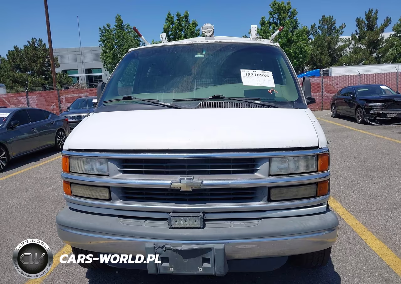 2001 Chevrolet Express VIN:1GAHG39R611141094 - 12