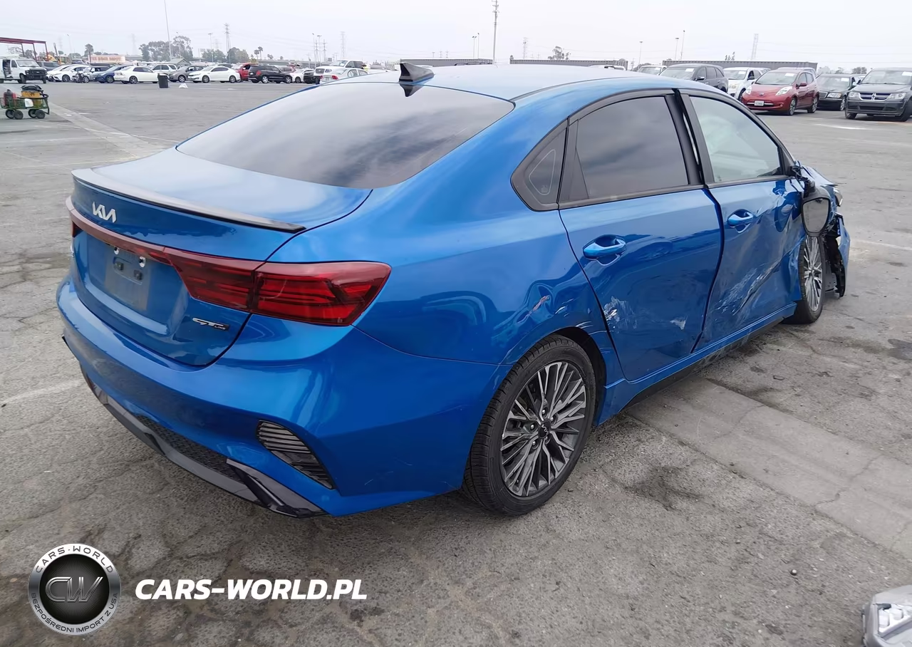 2023 Kia Forte Gt-Line VIN:3KPF54AD6PE531600 - 4