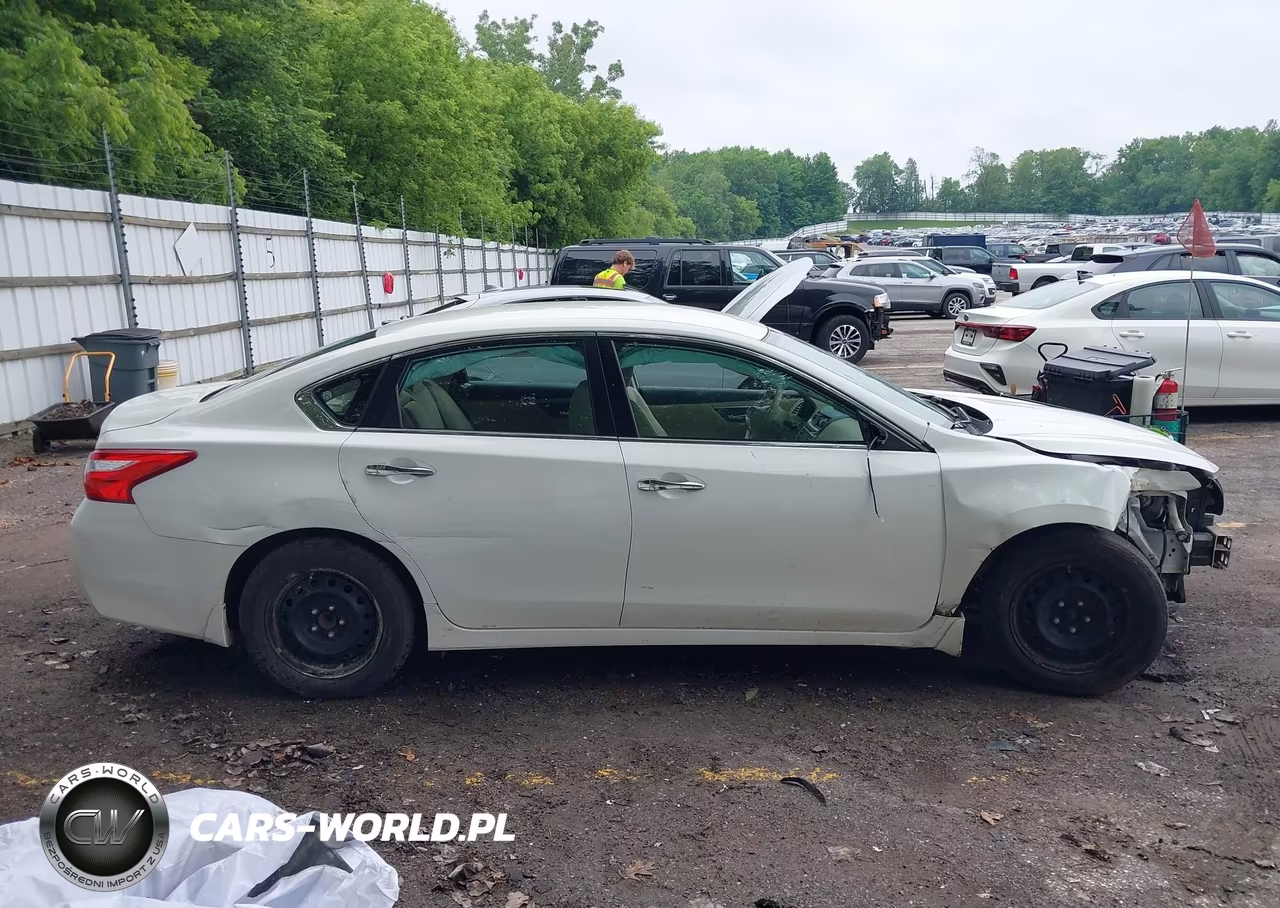 2016 Nissan Altima 2.5 S VIN:1N4AL3AP4GC162771 - 13