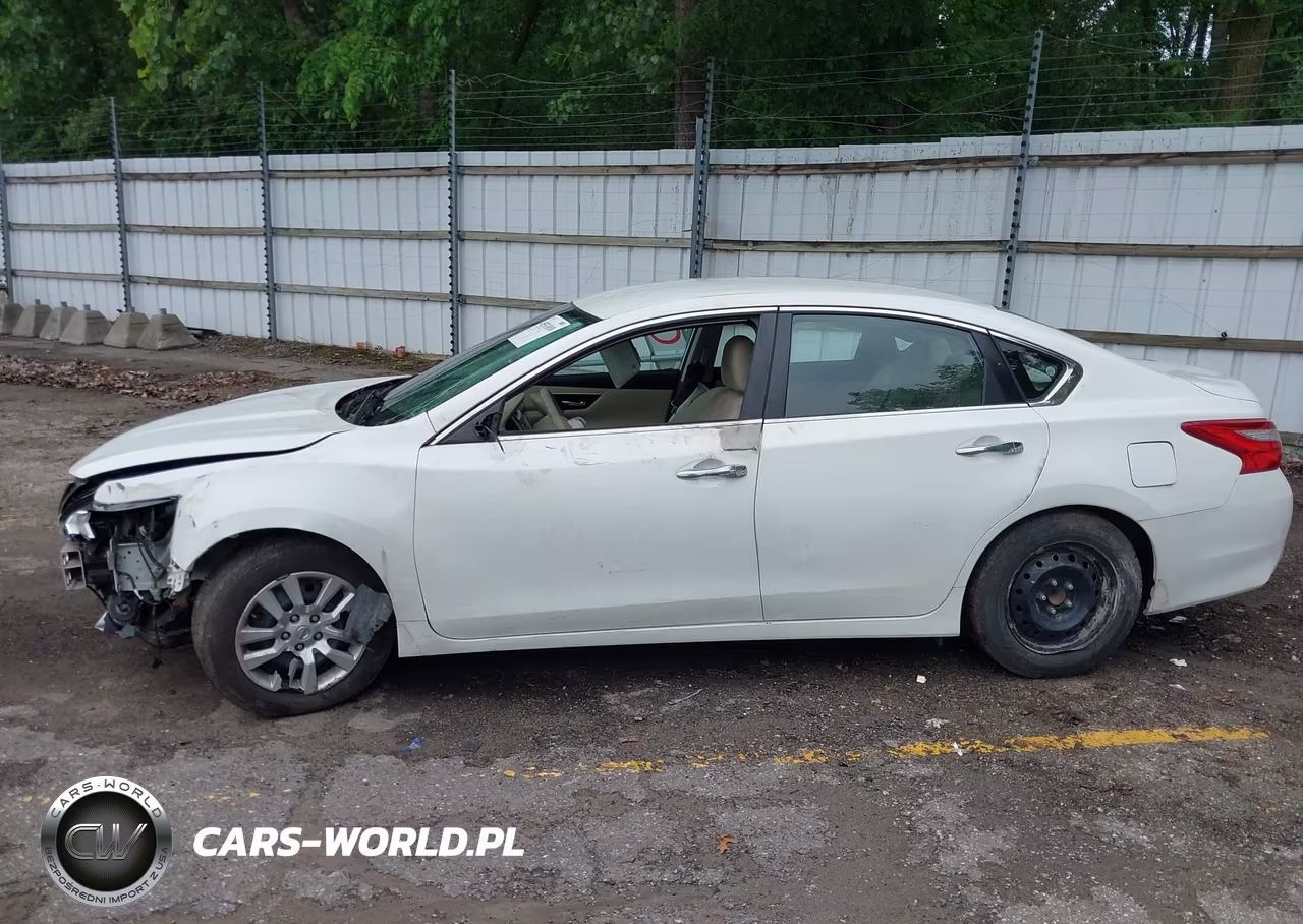 2016 Nissan Altima 2.5 S VIN:1N4AL3AP4GC162771 - 14