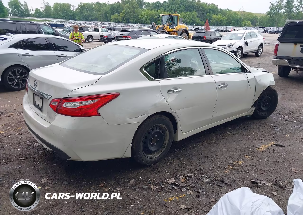 2016 Nissan Altima 2.5 S VIN:1N4AL3AP4GC162771 - 4