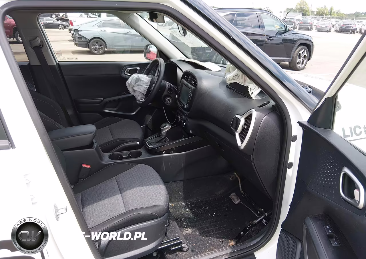 2020 Kia Soul S VIN:KNDJ23AUXL7719883 - 5