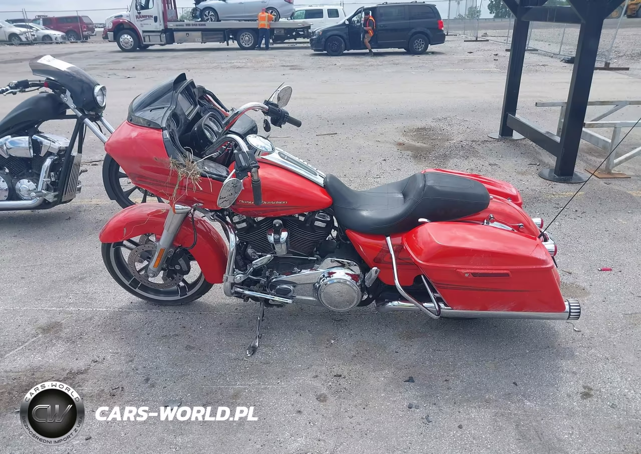 2017 Harley-Davidson Fltrxs Road Glide Special VIN:1HD1KTC10HB686981 - 13