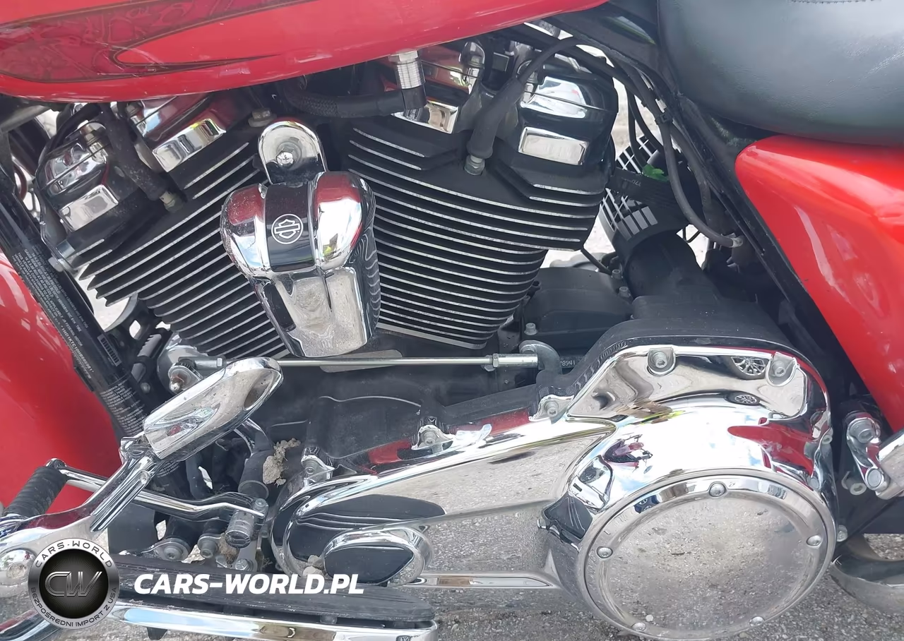 2017 Harley-Davidson Fltrxs Road Glide Special VIN:1HD1KTC10HB686981 - 9