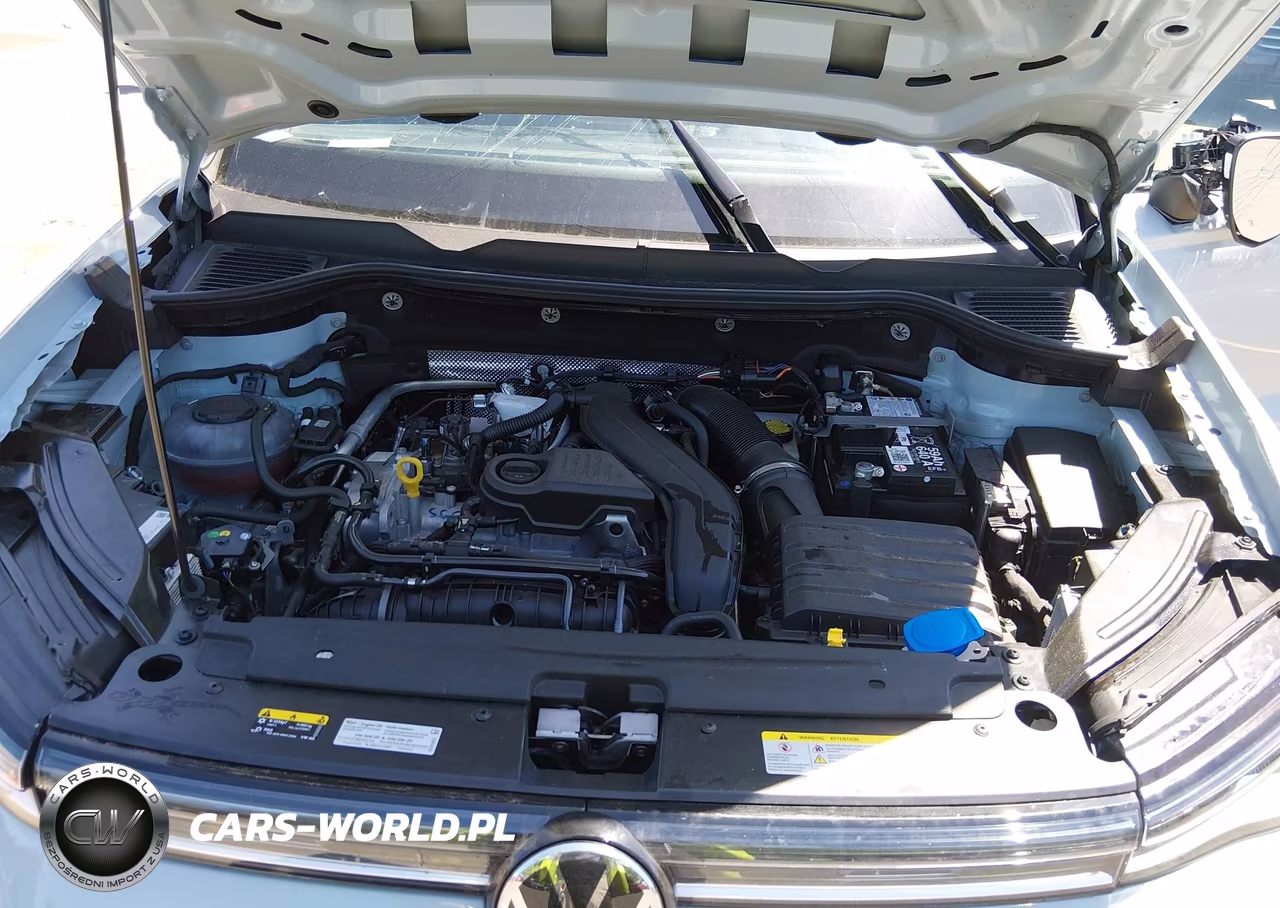 2025 Volkswagen Taos 1.5T Sel VIN:3VV4C7B23SM043586 - 10