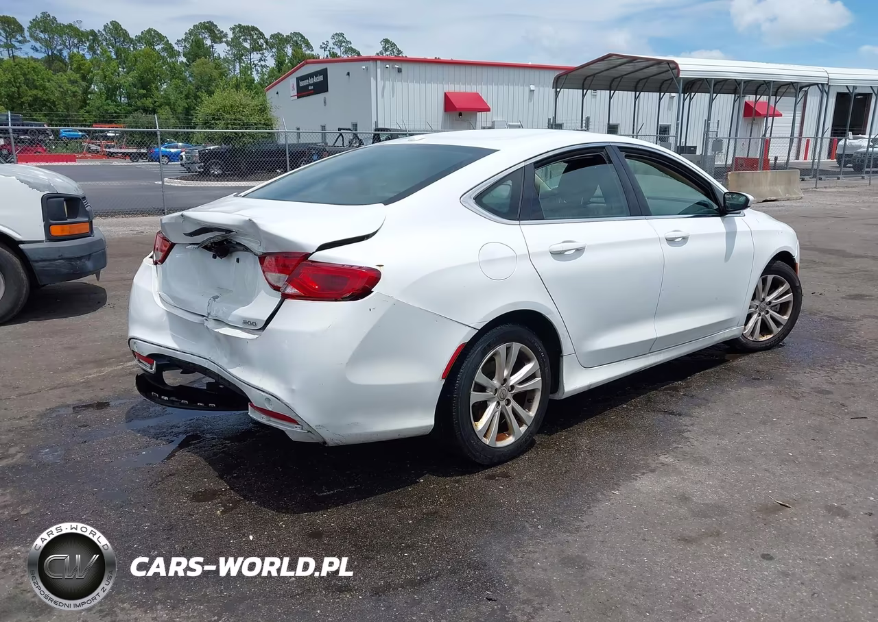 2015 Chrysler 200 Limited VIN:1C3CCCAB4FN649080 - 4