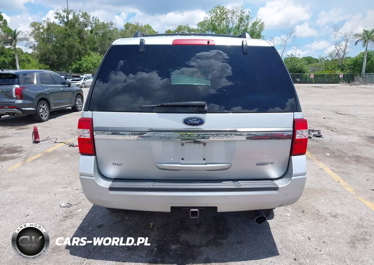 2017 Ford Expedition Xlt VIN:1FMJU1HT9HEA61158 - 16