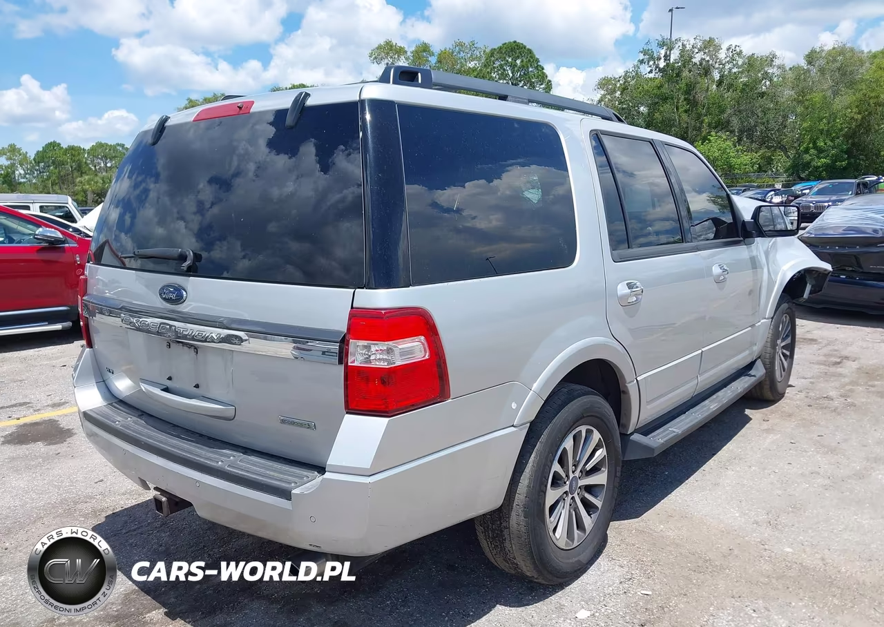 2017 Ford Expedition Xlt VIN:1FMJU1HT9HEA61158 - 4