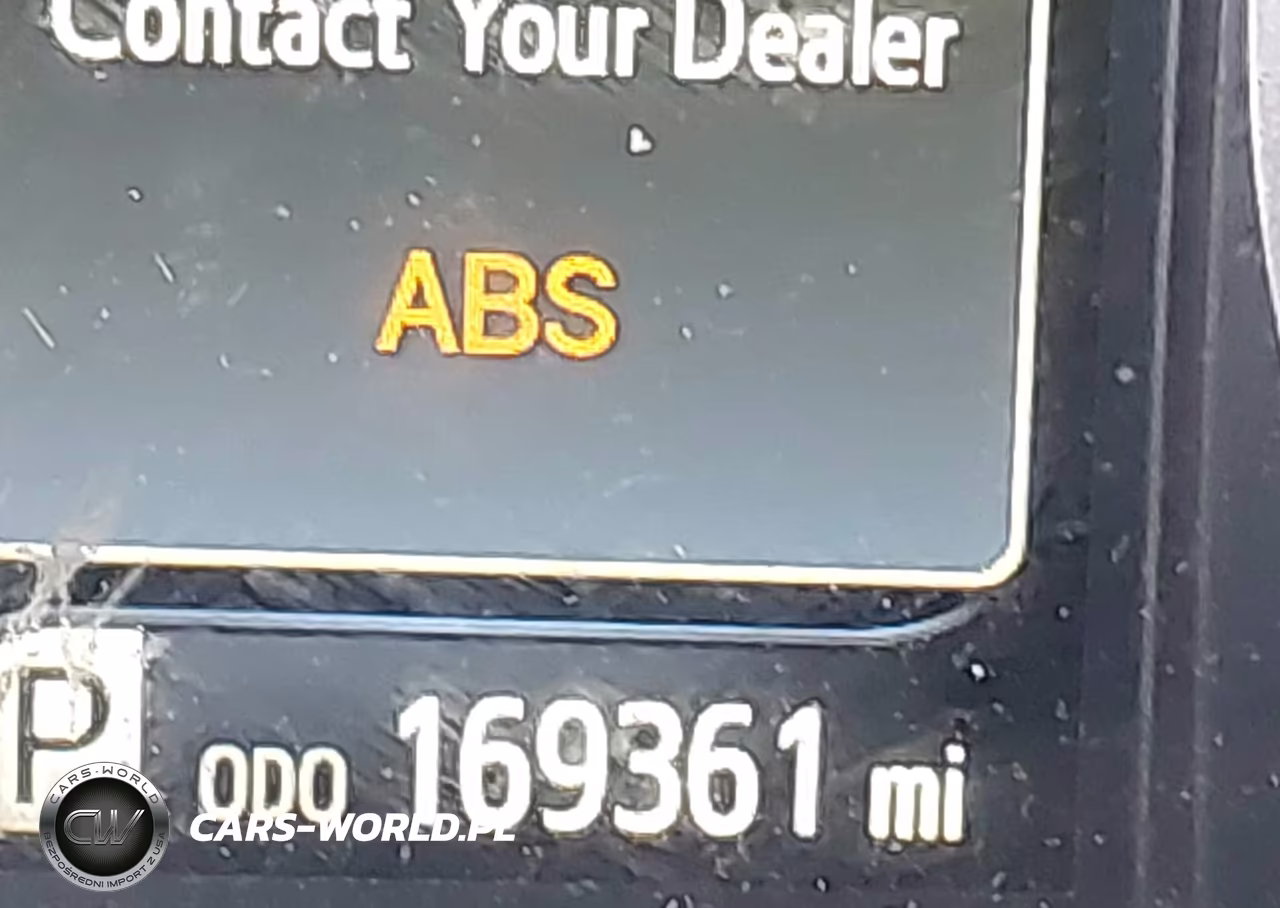 2018 Toyota Sienna Le 8 Passenger VIN:5TDKZ3DC0JS922139 - 15