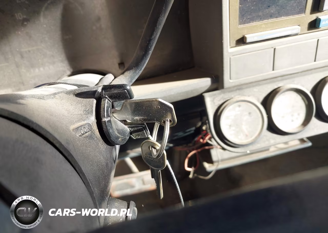 1990 Chevrolet Gmt-400 C1500 VIN:2GCEC14H3L1116708 - 11