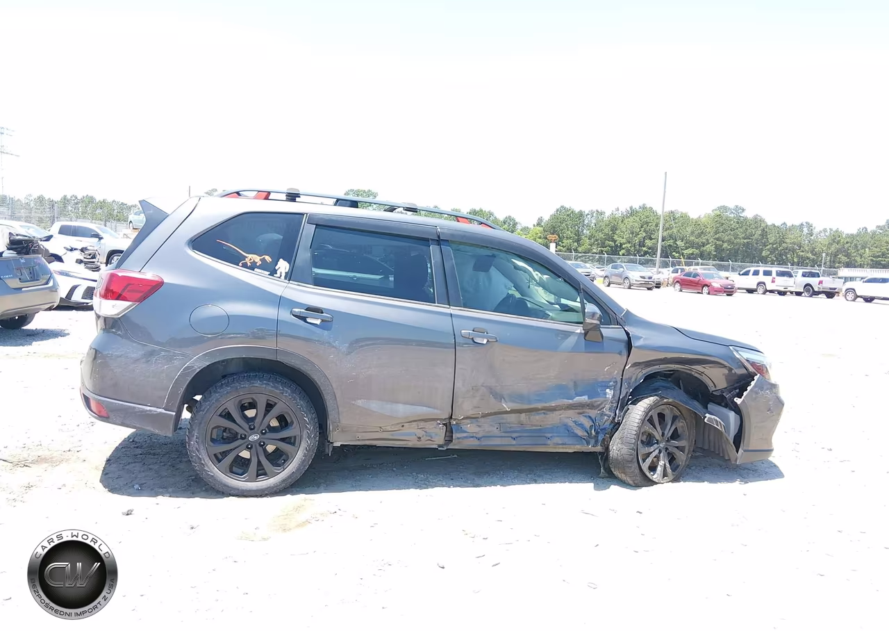 2020 Subaru Forester Sport VIN:JF2SKARC3LH510016 - 14