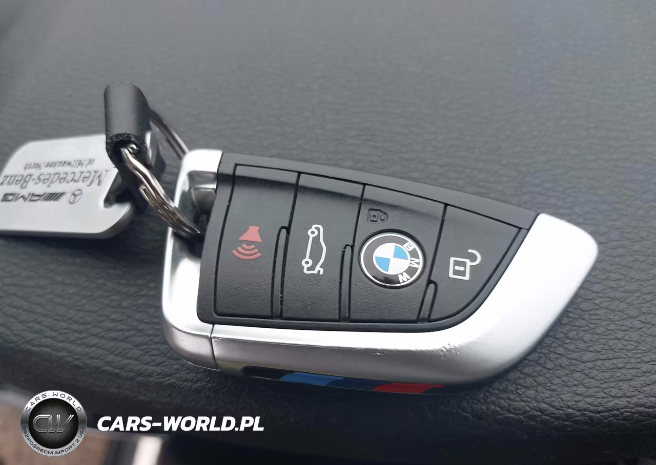 2017 BMW X5 xDrive35I VIN:5UXKR0C53H0V67044 - 11