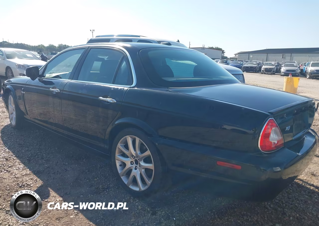2009 Jaguar Xj Xj8 VIN:SAJWA71B79SH31529 - 3