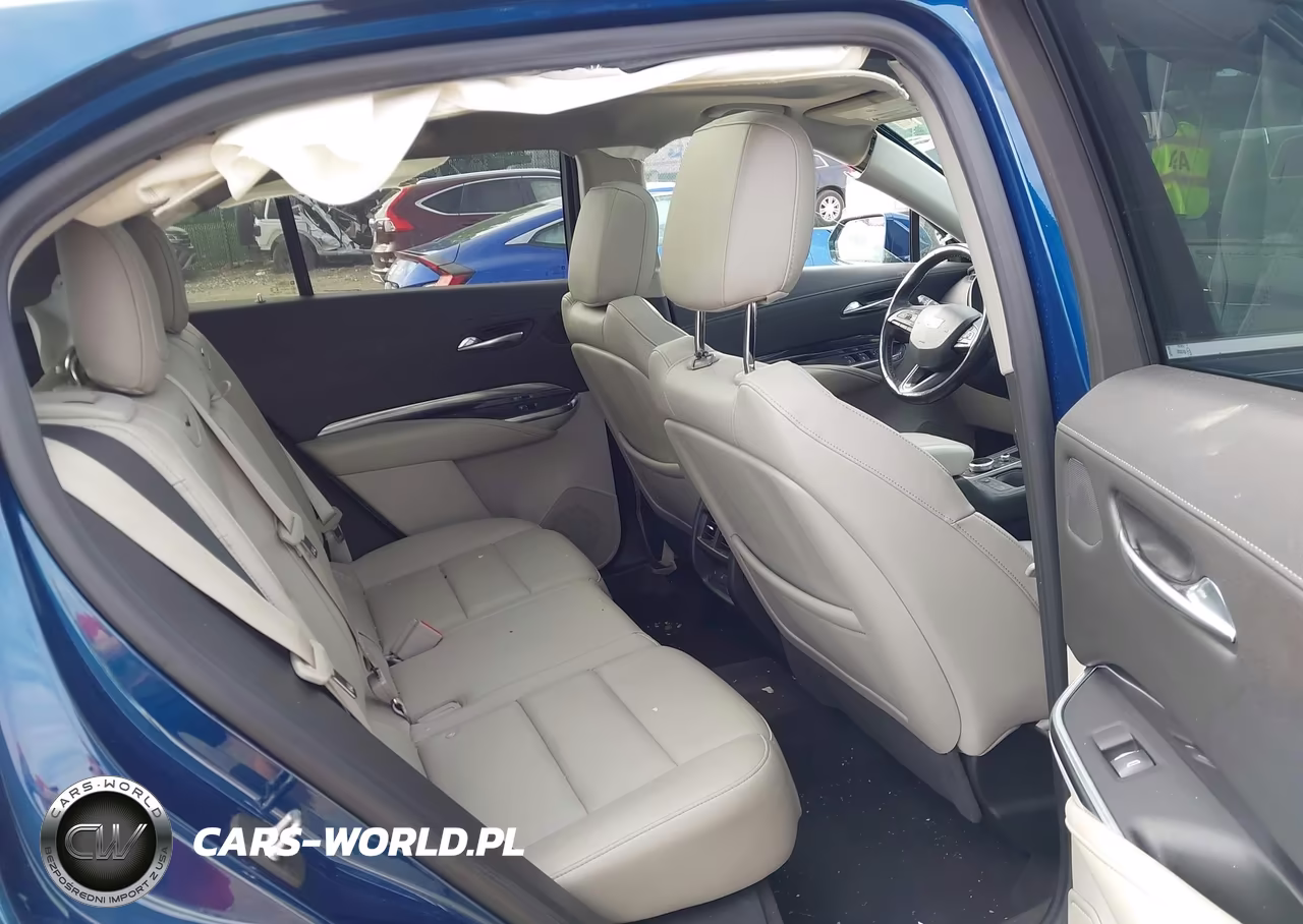 2019 Cadillac Xt4 Luxury VIN:1GYAZAR48KF131421 - 8