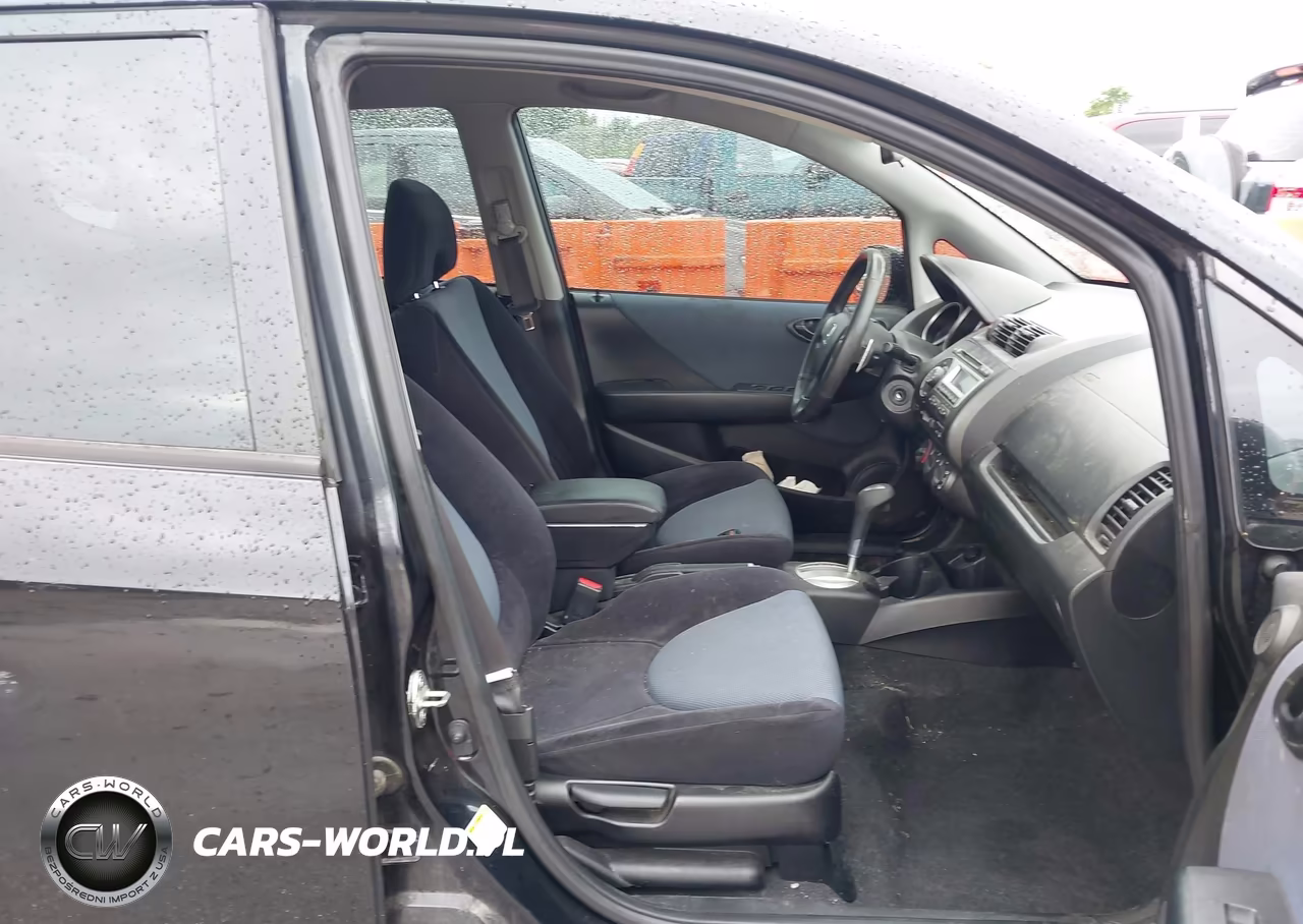 2008 Honda Fit Sport VIN:JHMGD386X8S013950 - 5