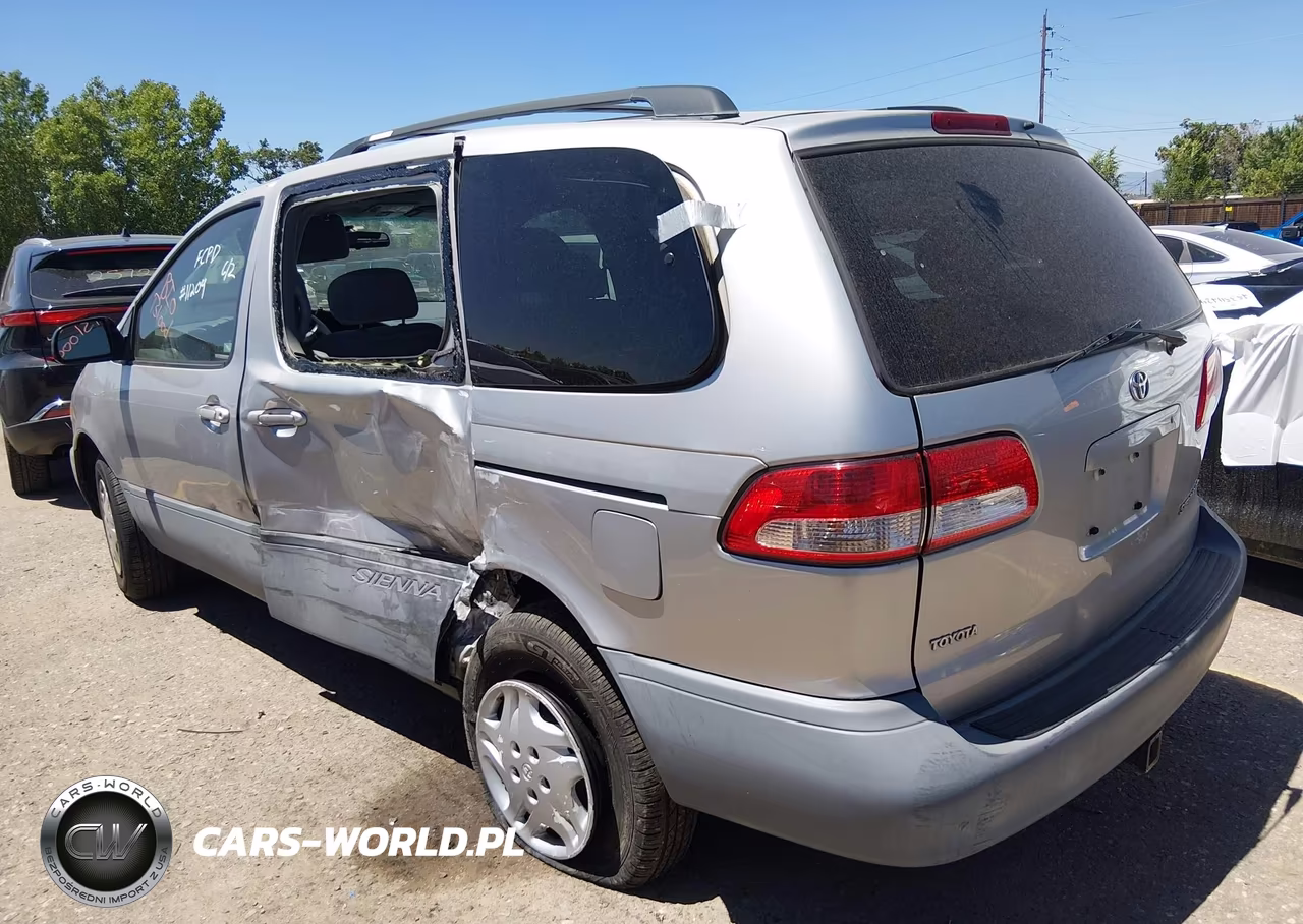 2002 Toyota Sienna Le VIN:4T3ZF13C32U460771 - 3
