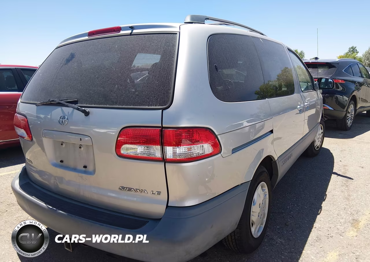 2002 Toyota Sienna Le VIN:4T3ZF13C32U460771 - 4