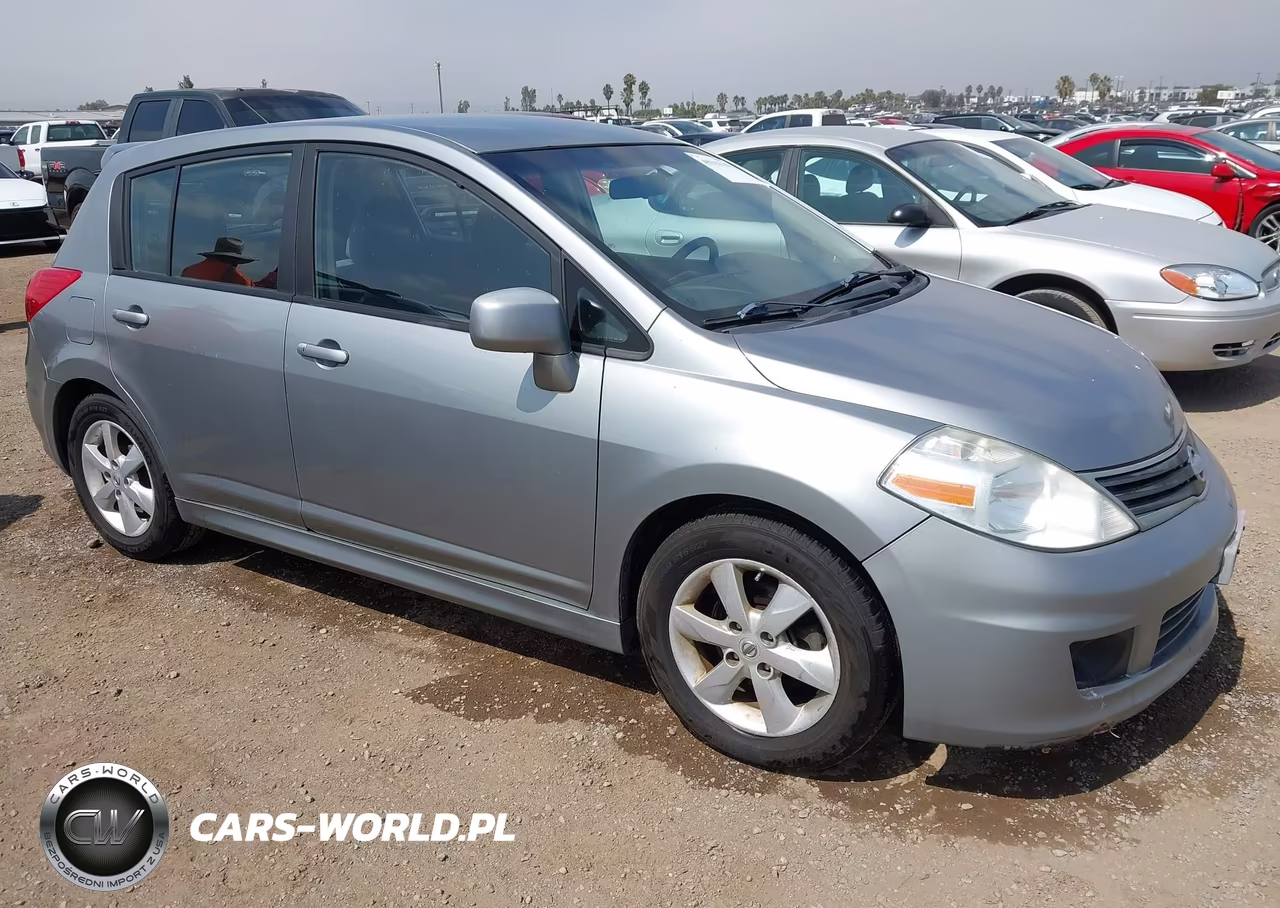 2011 Nissan Versa 1.8Sl