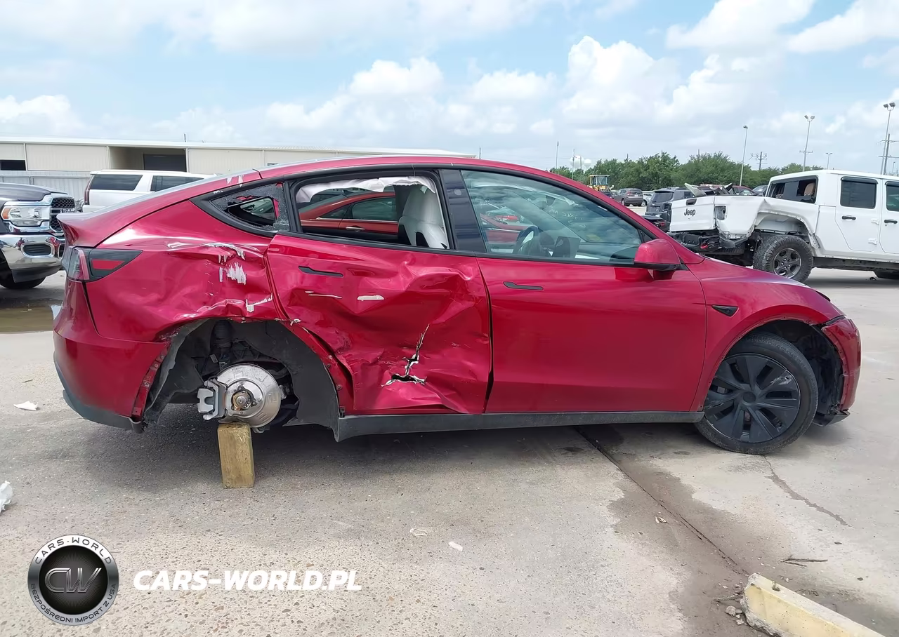 2024 Tesla Model Y Long Range Dual Motor All-Wheel Drive VIN:7SAYGDEE2RA308599 - 13
