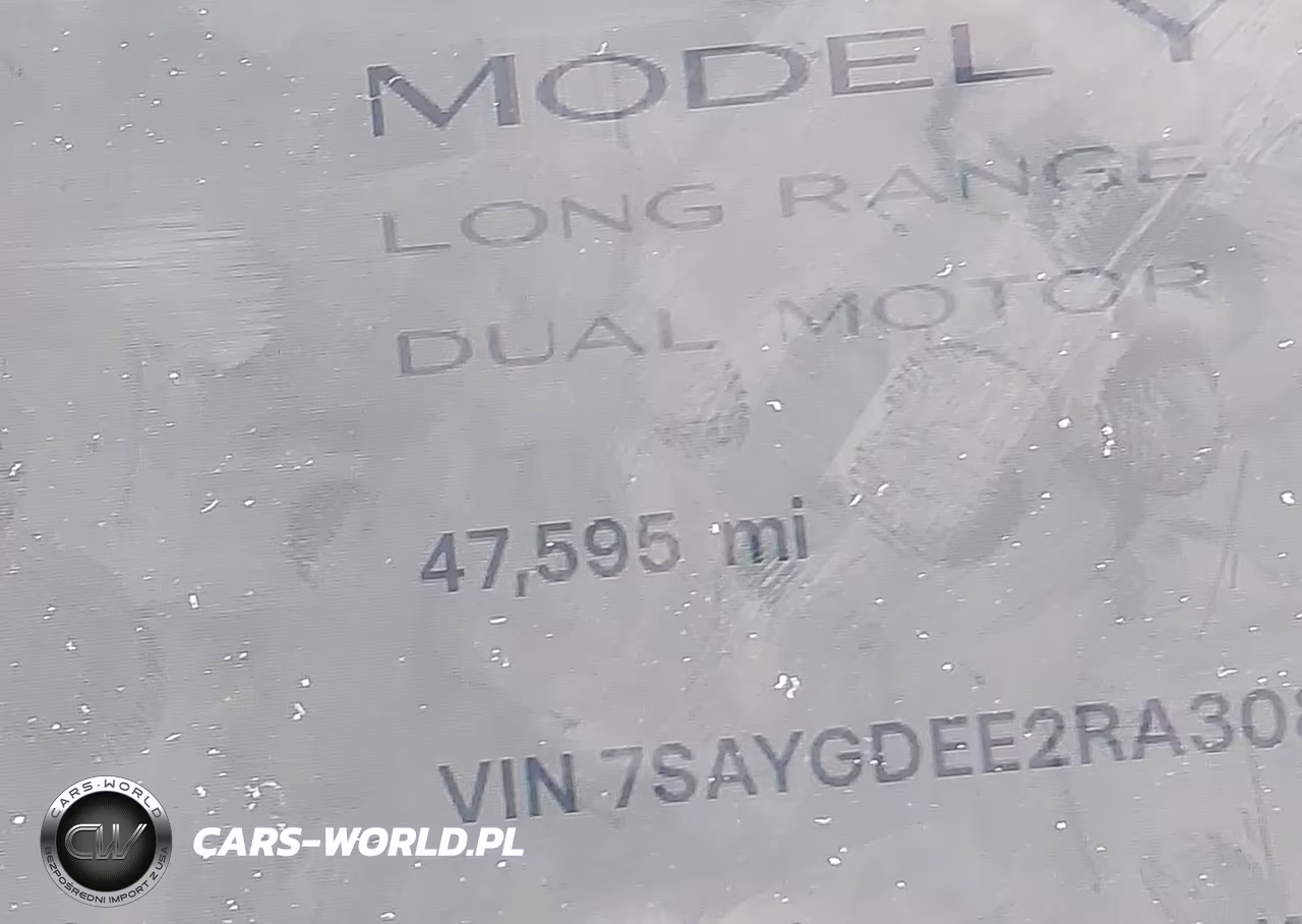 2024 Tesla Model Y Long Range Dual Motor All-Wheel Drive VIN:7SAYGDEE2RA308599 - 15