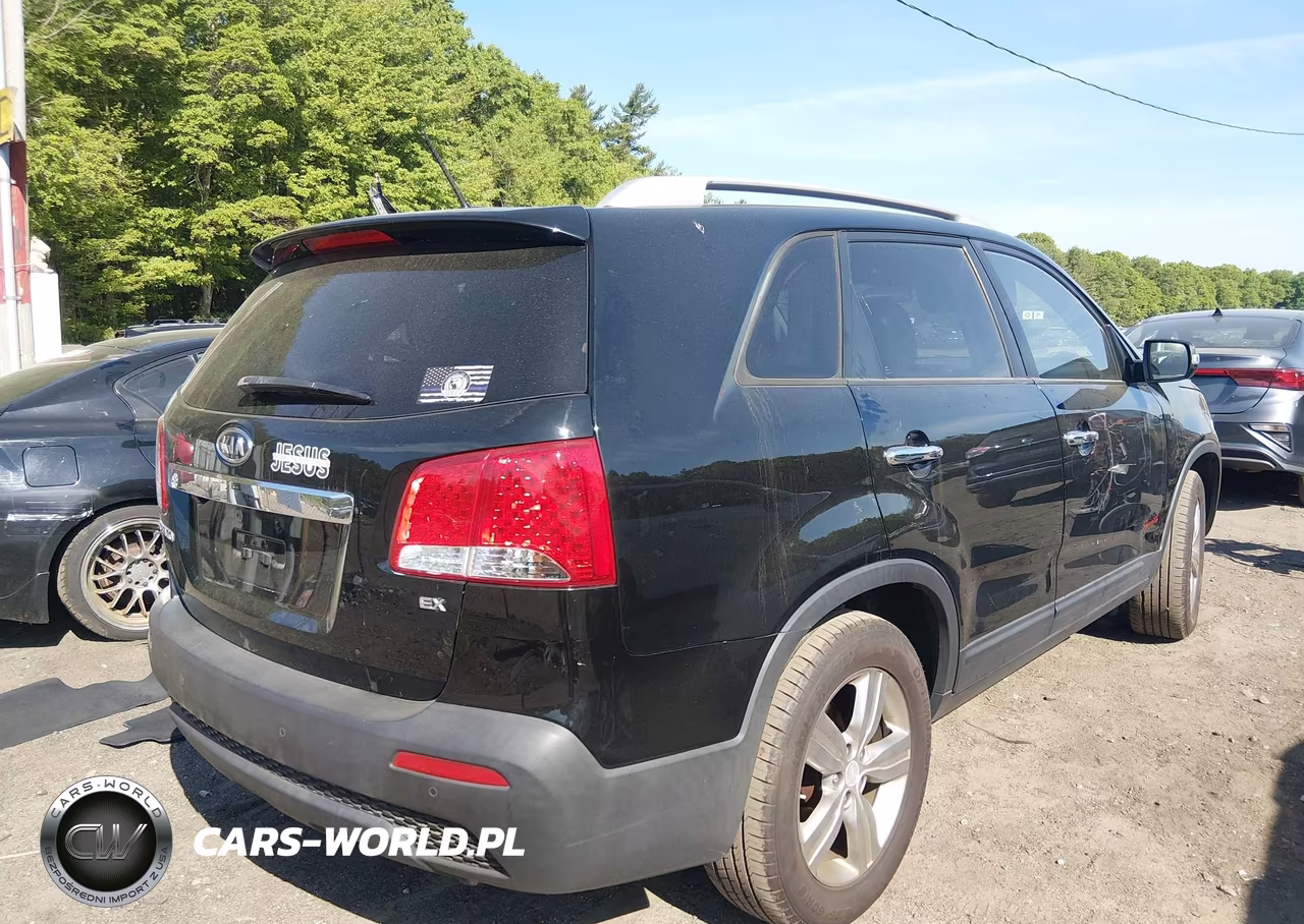 2013 Kia Sorento Ex VIN:5XYKU3A68DG410126 - 4