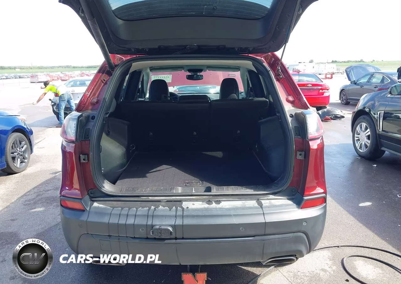 2019 Jeep Cherokee Altitude 4X4 VIN:1C4PJMLX8KD282220 - 17