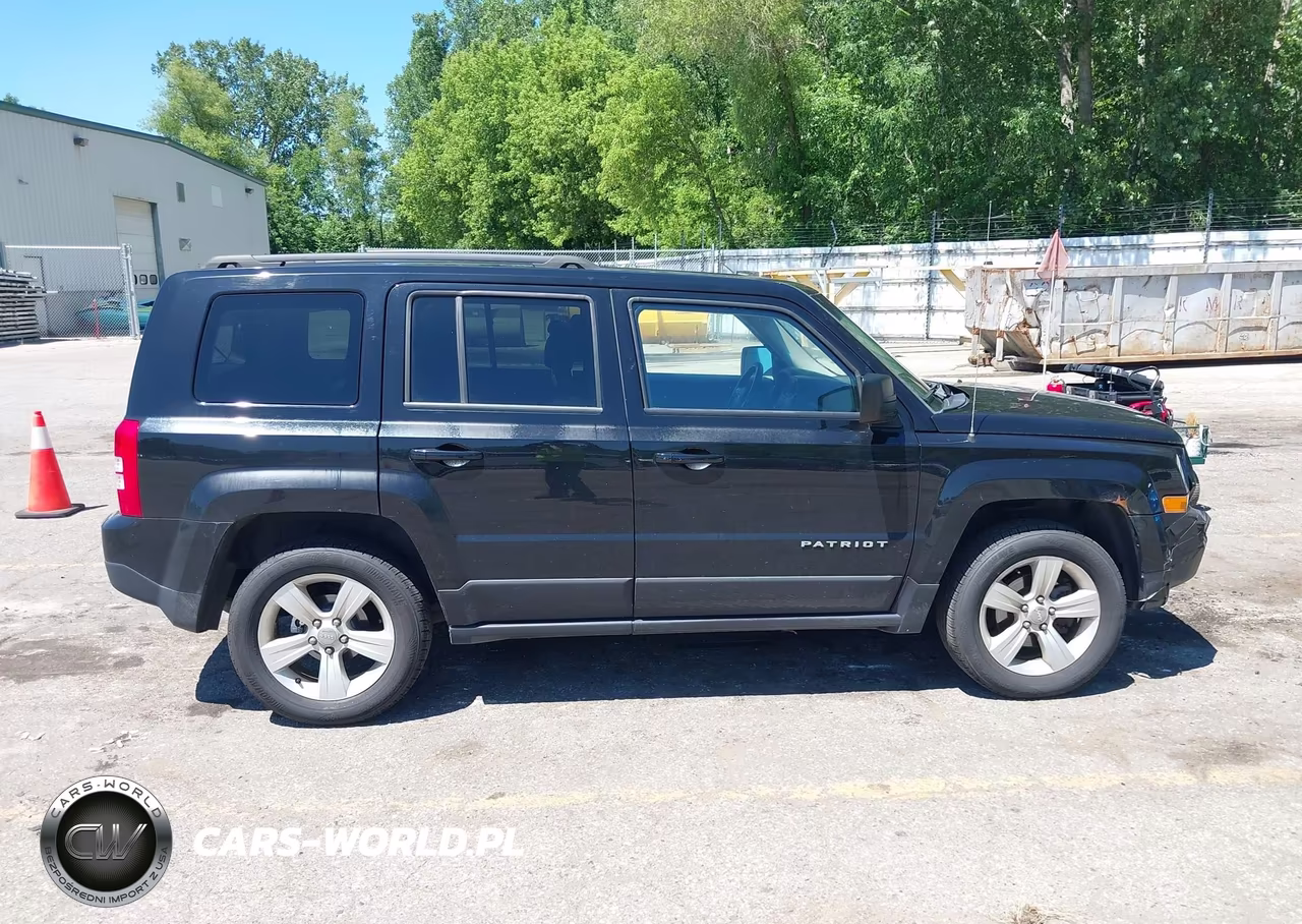 2016 Jeep Patriot Latitude VIN:1C4NJRFB5GD638022 - 13
