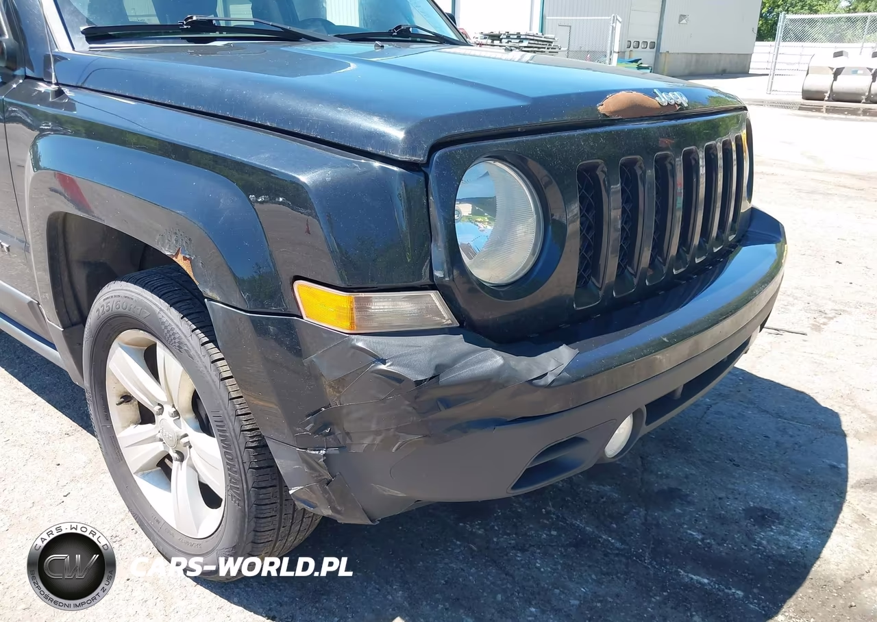 2016 Jeep Patriot Latitude VIN:1C4NJRFB5GD638022 - 17