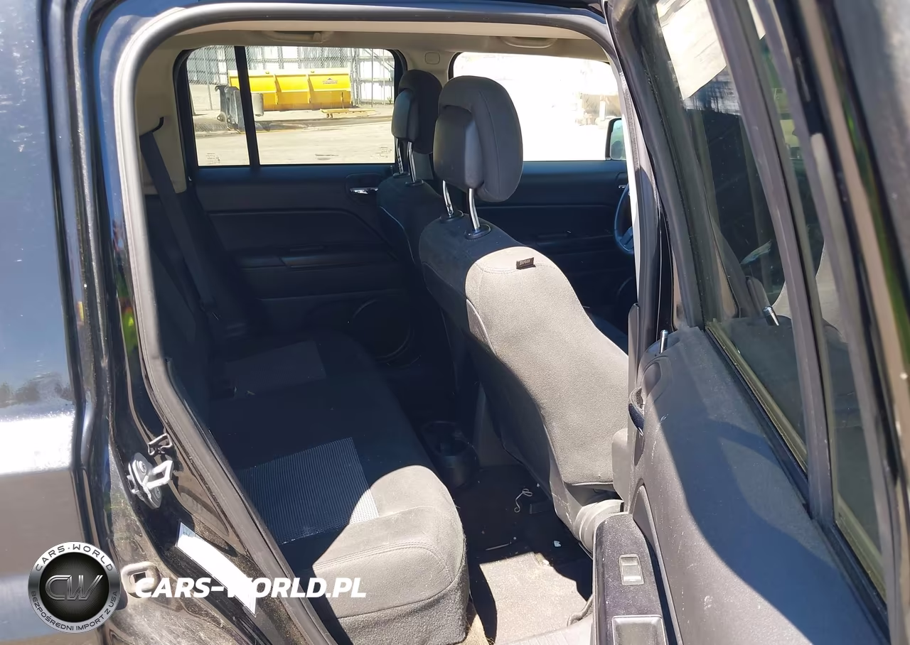 2016 Jeep Patriot Latitude VIN:1C4NJRFB5GD638022 - 8
