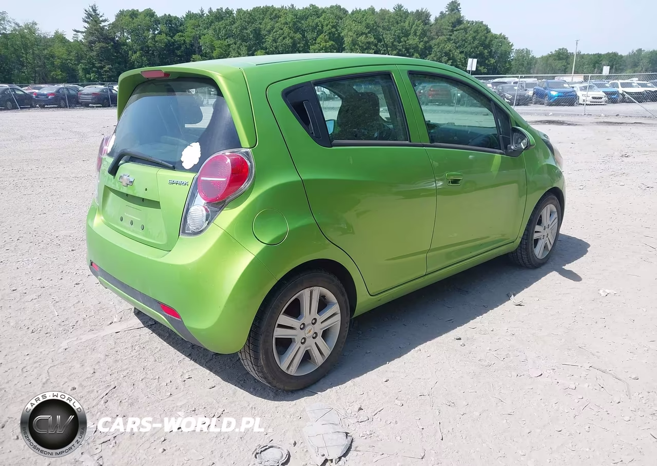 2015 Chevrolet Spark Ls Cvt VIN:KL8CB6S97FC747567 - 4