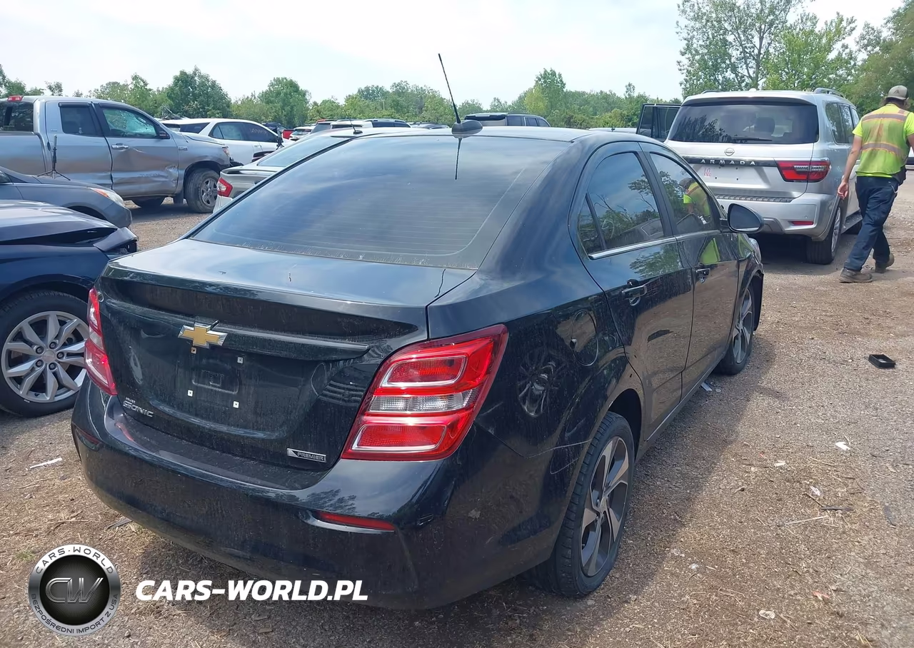 2020 Chevrolet Sonic VIN:1G1JF5SB0L4115881 - 4