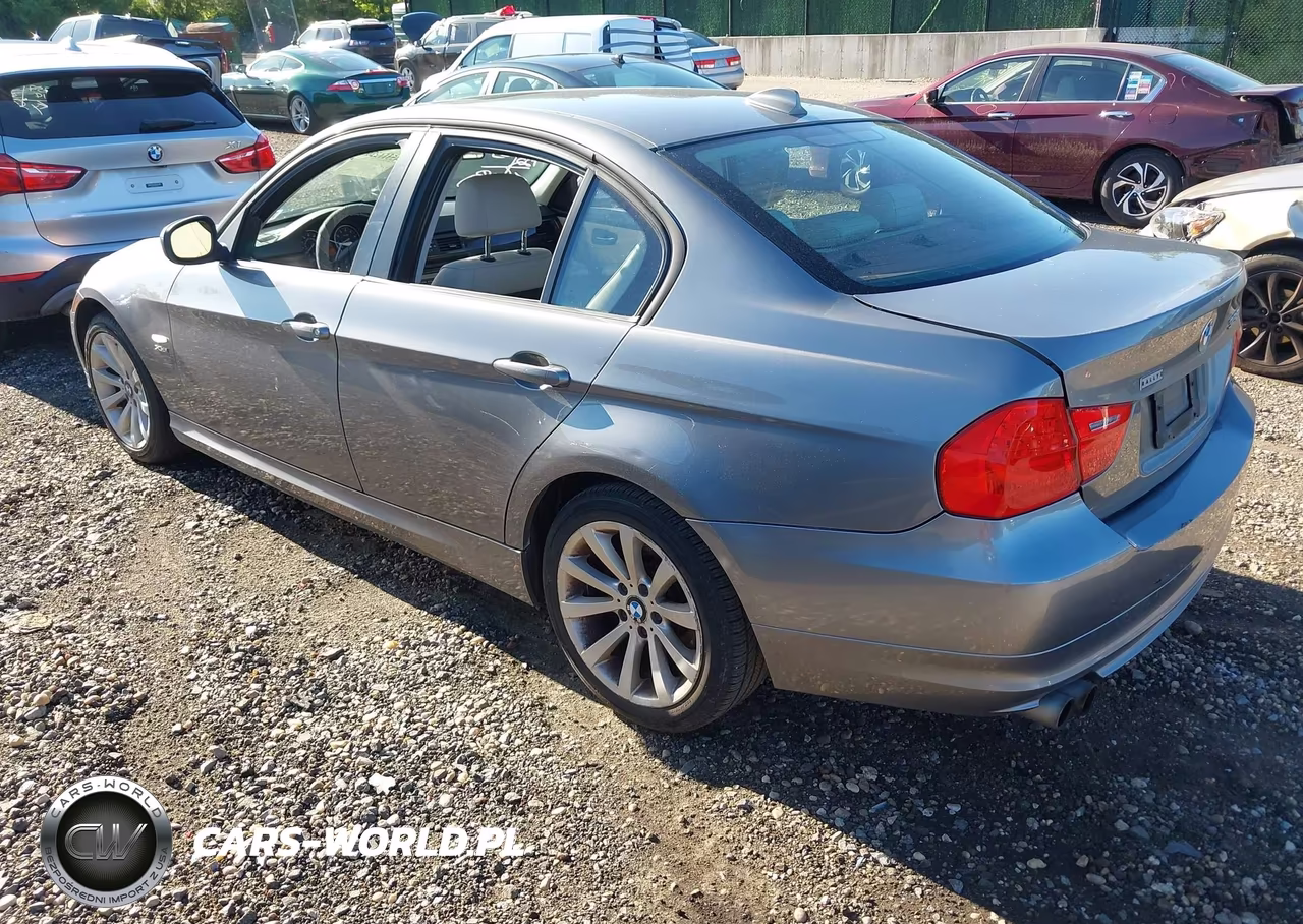 2011 BMW 328I xDrive VIN:WBAPK7C54BA972638 - 3