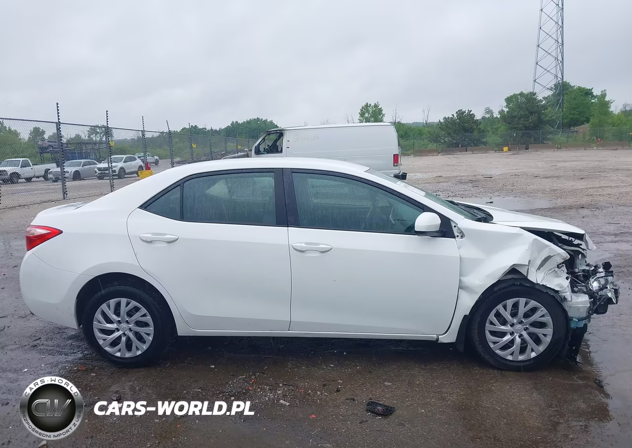 2019 Toyota Corolla Le VIN:2T1BURHE9KC210445 - 13